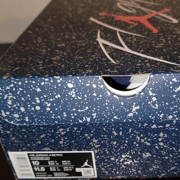 Jordan 4 Retro Navy Blue 💙 LIKE NEW + FREE NIKE SOCKS - Picture 9 of 12